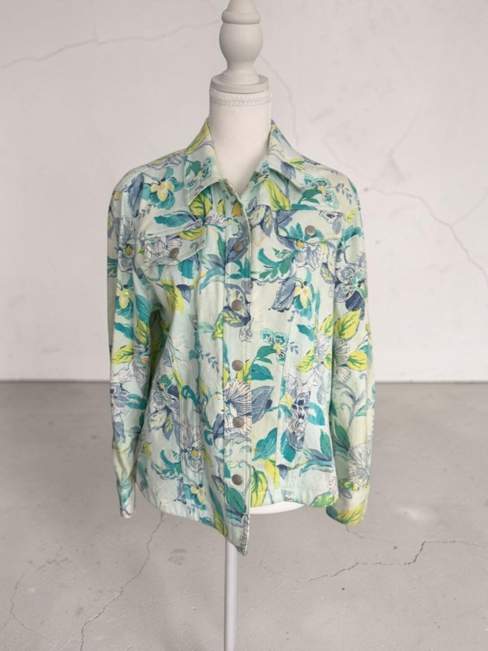 ALFRED DUNNER Multicolor Floral Jacket Size 8 Petite
